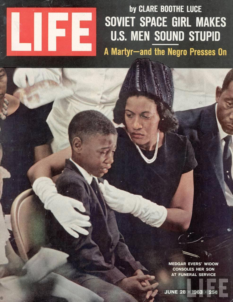 hist_us_20_civil_rights_evers_medgar_pic_widow_son_life_cover_28june1963